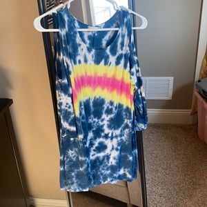 Off the shoulder erin london tye dye top, size M !!